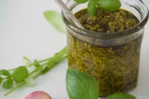 Molho Pesto Delicioso e Fica Pronto em Minutos