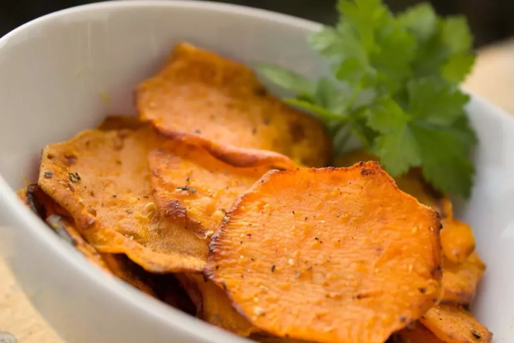 Chips de Batata Doce na Airfryer Crocantes, Saborosos e Saudáveis