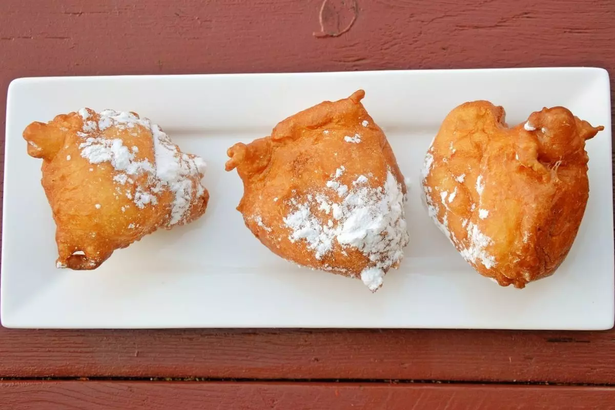 Bolinho de Chuva Vegano Receita Irresistível Para os Dias Frios